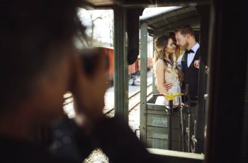 Entenda como o ensaio de noivos se diferencia do ensaio de casamento